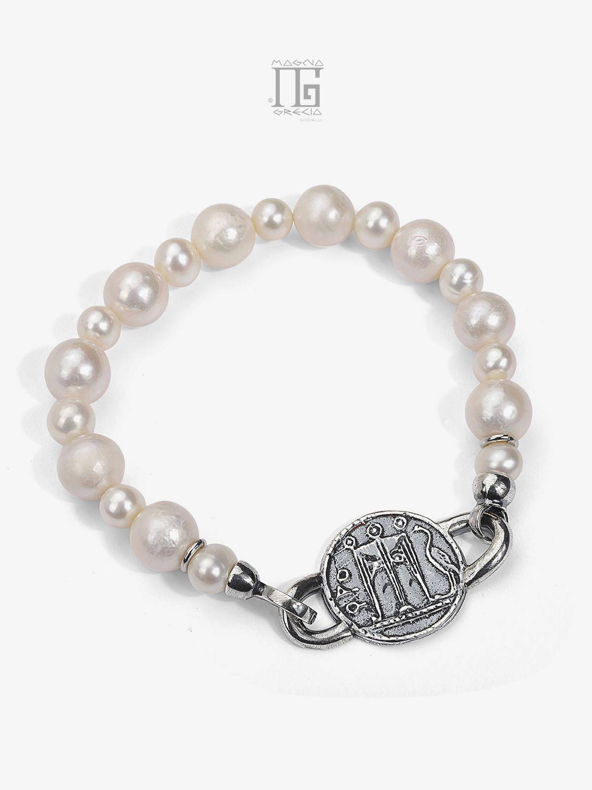 Bracciale di Perle naturali d'acqua dolce con Statere in Argento Cod. MGK 4089 V