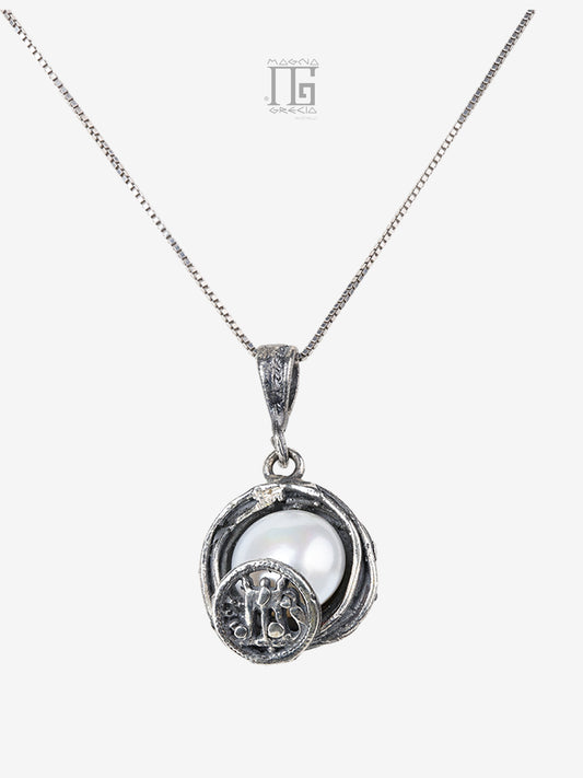 Pendente Aion in argento 925 con perla d’acqua dolce e statere di Kroton